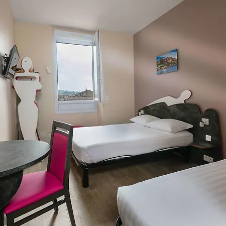 Hotel L'esterel 2*